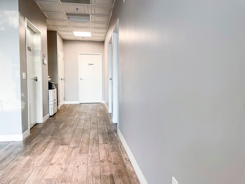 More Photos Of 11390 Knott St, Garden Grove Warehouse For Sale