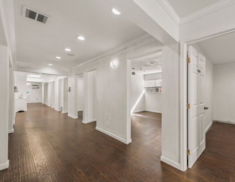 More Photos Of 556 N 1st St, San Jose Medical For Sale