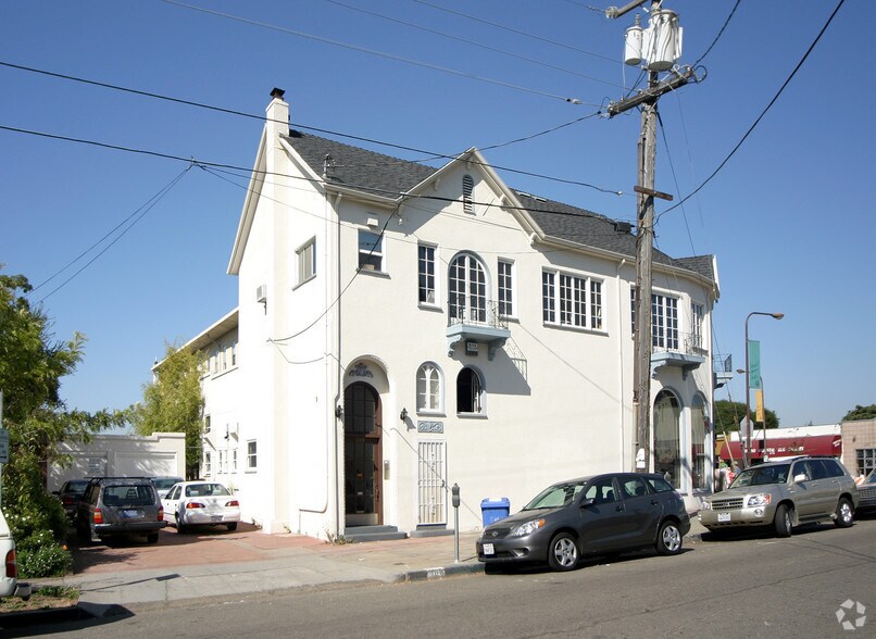 More Photos Of 1768-1774 Solano Ave, Berkeley Storefront Retail Office For Sale