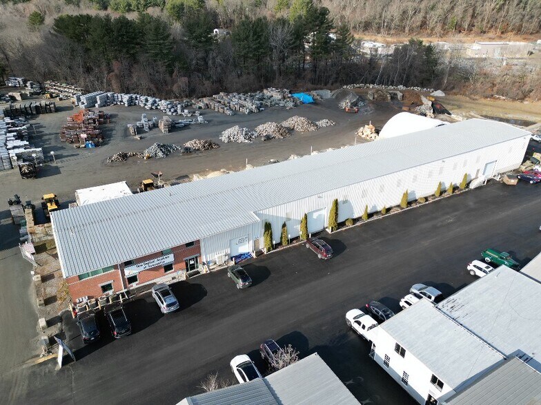 More Photos Of 896 Boston Post Rd, Marlborough Unknown For Lease