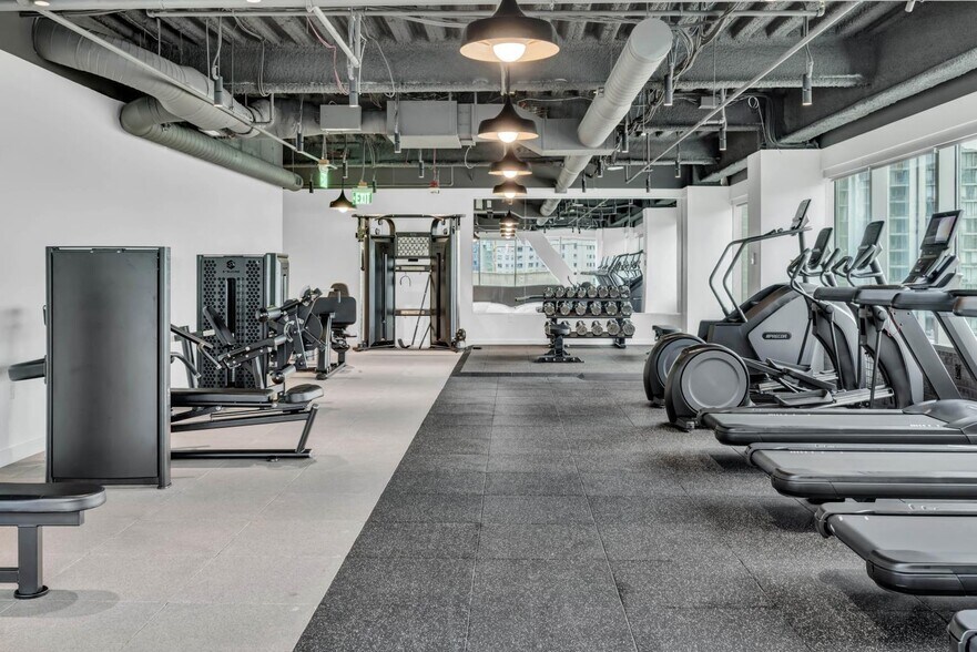 More Photos Of 701 Pike St, Seattle Office For Lease