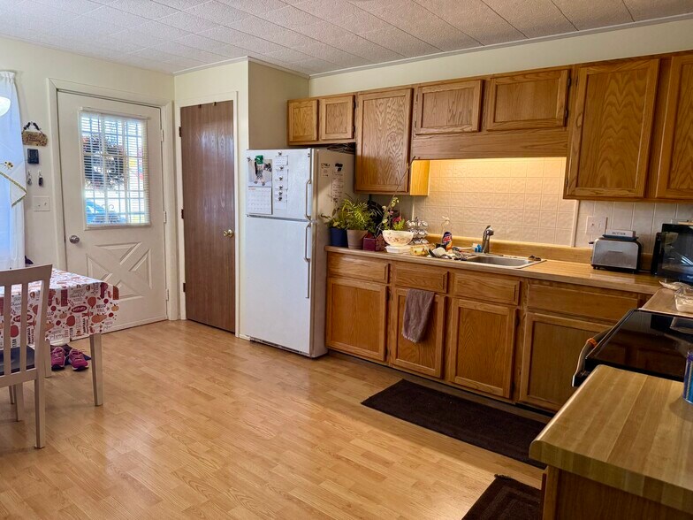 More Photos Of 4321 Acme Rd, Ilion Apartments For Sale