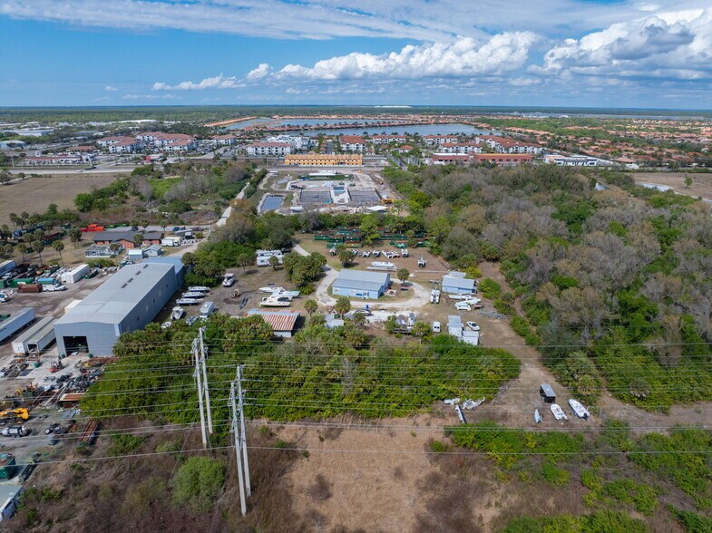 More Photos Of 3530 Laurel Rd E, North Venice Specialty For Sale