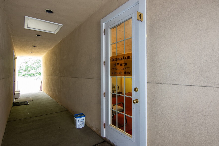 More Photos Of 27 Mountain Blvd, Warren Medical For Sale