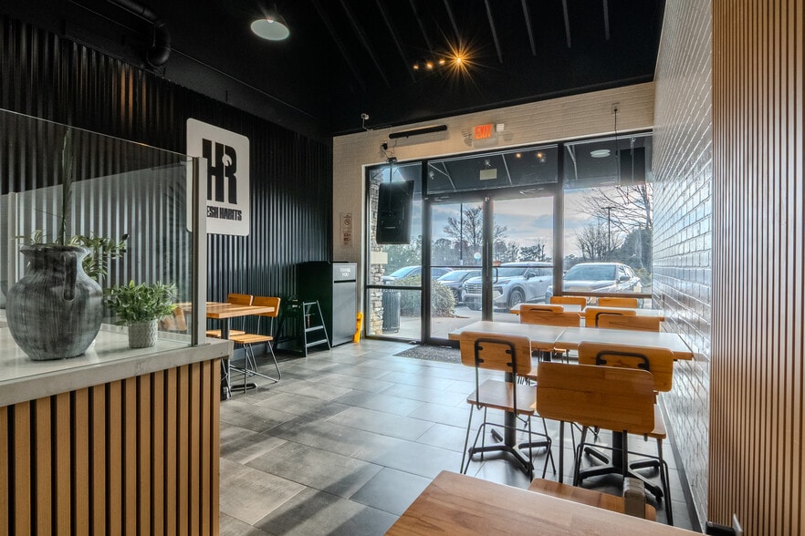 More Photos Of 1942 Atkinson Rd, Lawrenceville Freestanding For Sale