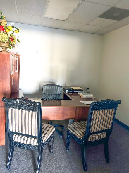 More Photos Of 750 S Cherokee St, Catoosa Unknown For Lease