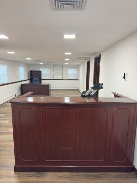 More Photos Of 79 Sunset Strip, Succasunna Medical For Lease
