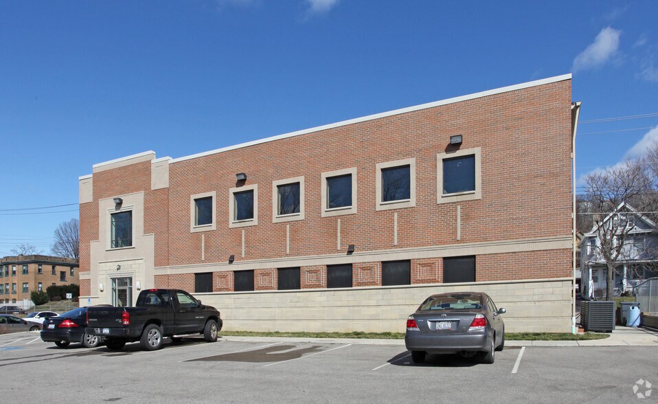 More Photos Of 2355 Norwood Ave, Cincinnati Medical For Sale