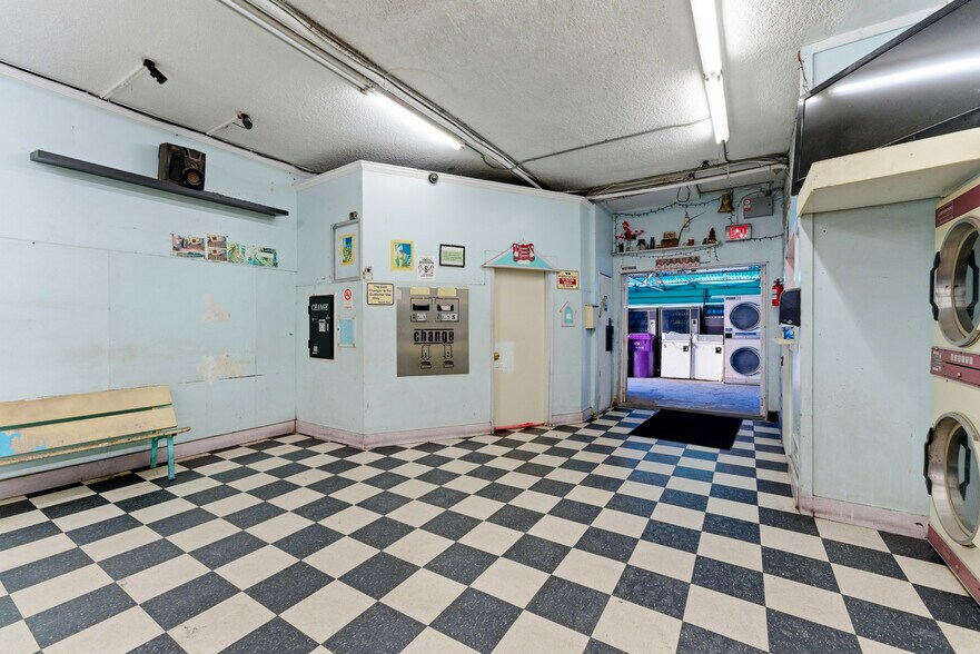 More Photos Of 3338 Santa Fe Ave, Long Beach General Retail For Sale