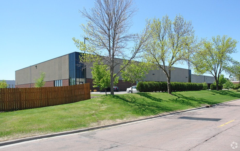 Primary Photo Of 9601 Newton Ave S, Bloomington Distribution For Lease