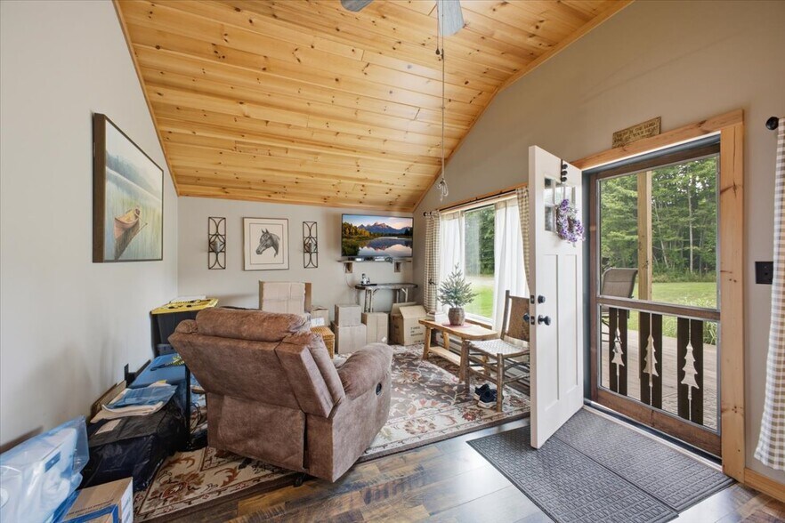 More Photos Of 6275 State Highway 30, Indian Lake Flex For Sale