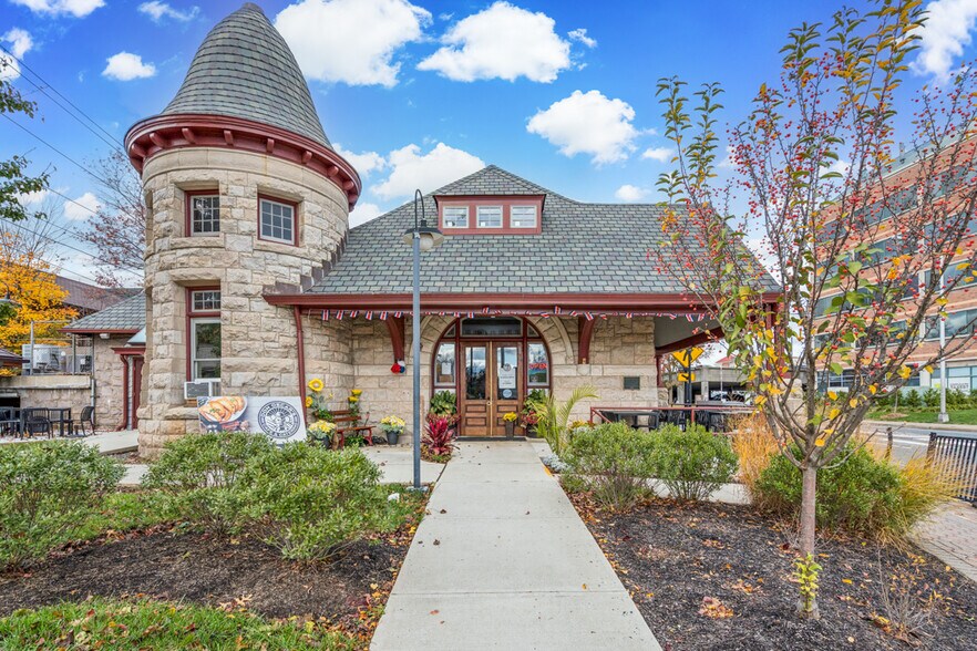Primary Photo Of 1 Veterans Memorial Dr W, Somerville Storefront Retail Residential For Sale