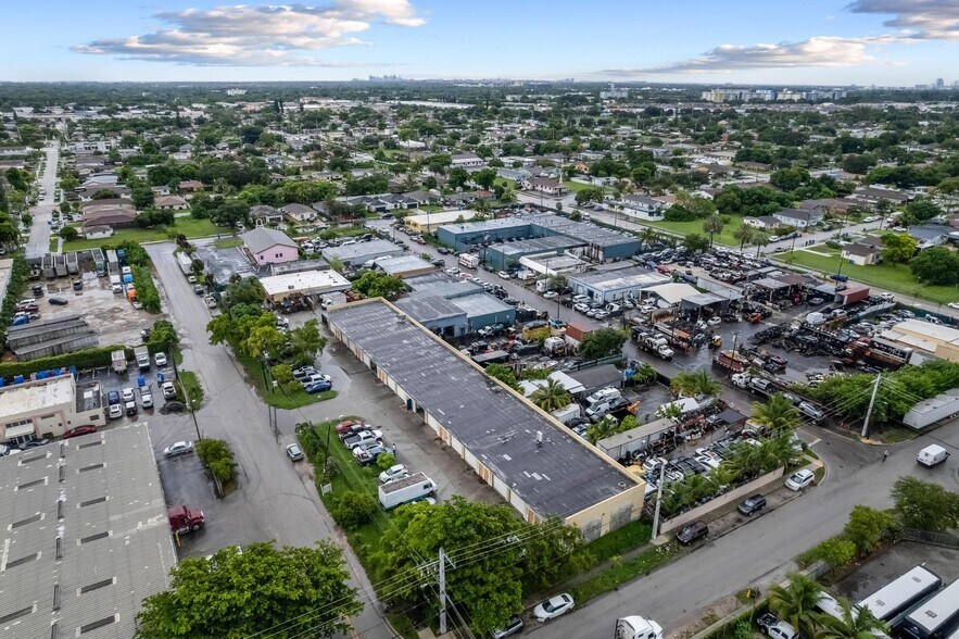More Photos Of 2201-2227 SW 57th Ave, West Park Warehouse For Sale