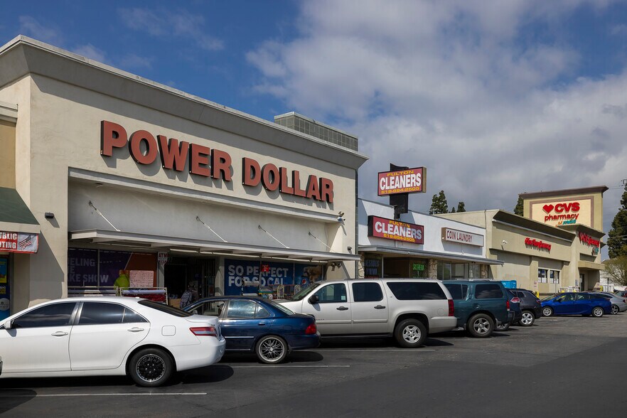 More Photos Of 9081 Woodman Ave, Arleta Unknown For Lease