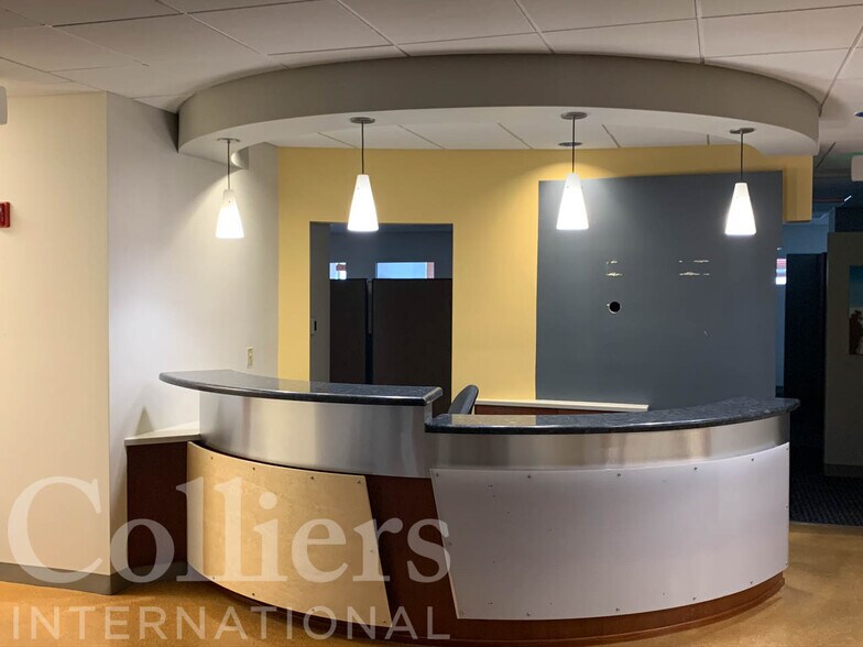 More Photos Of 420 W Main St, Boise Office For Sale