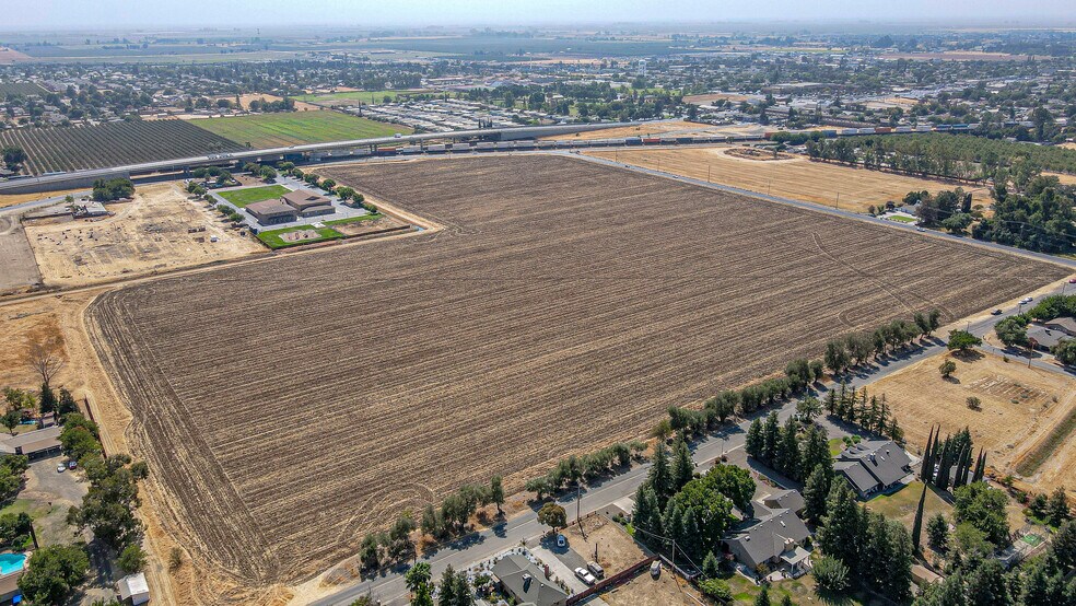 More Photos Of 41 Acres Stretch, McKee & Santa Fe, Merced Land For Sale