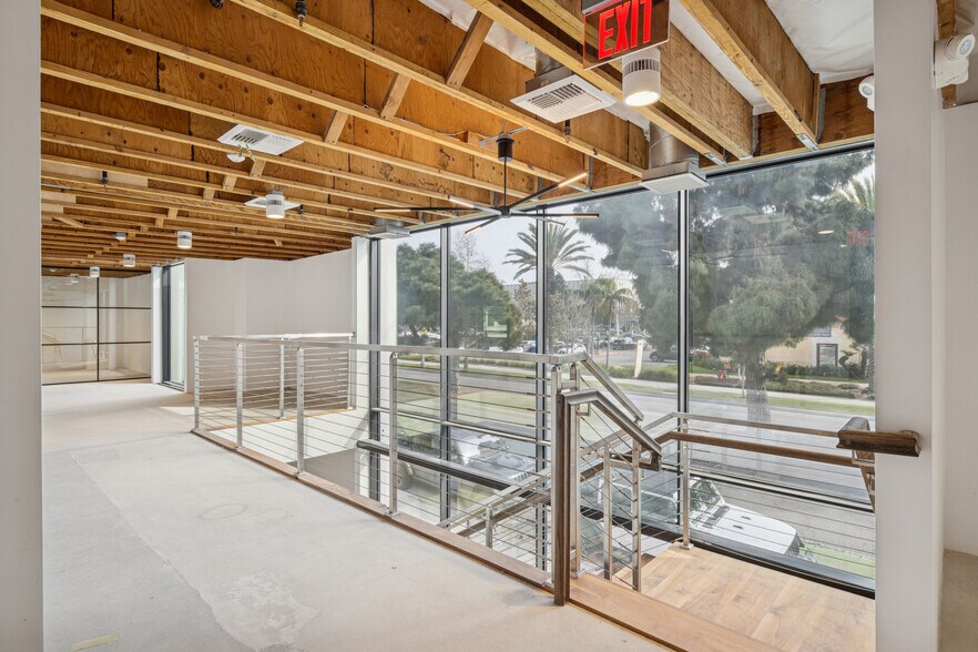 More Photos Of 3331 Ocean Park Blvd, Santa Monica Loft Creative Space For Lease