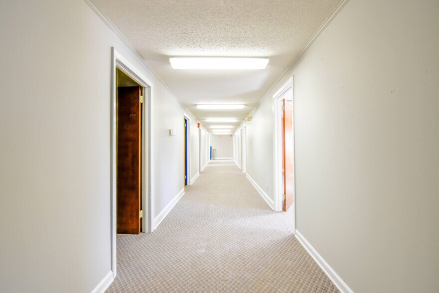 More Photos Of 3901 Raeford Rd, Fayetteville Religious Facility For Lease