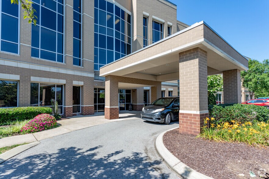 More Photos Of 100 Physicians Way, Lebanon Office For Lease