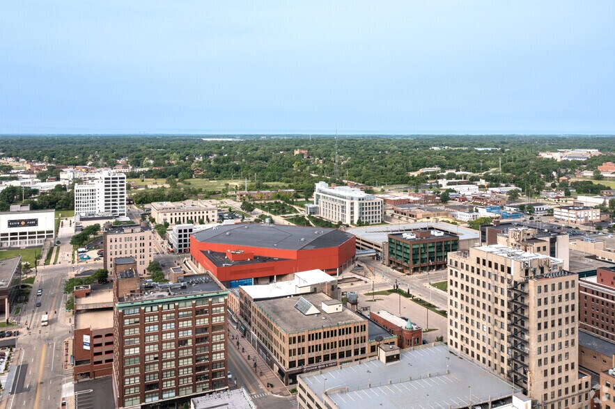 More Photos Of 308 W State St, Rockford Office For Lease