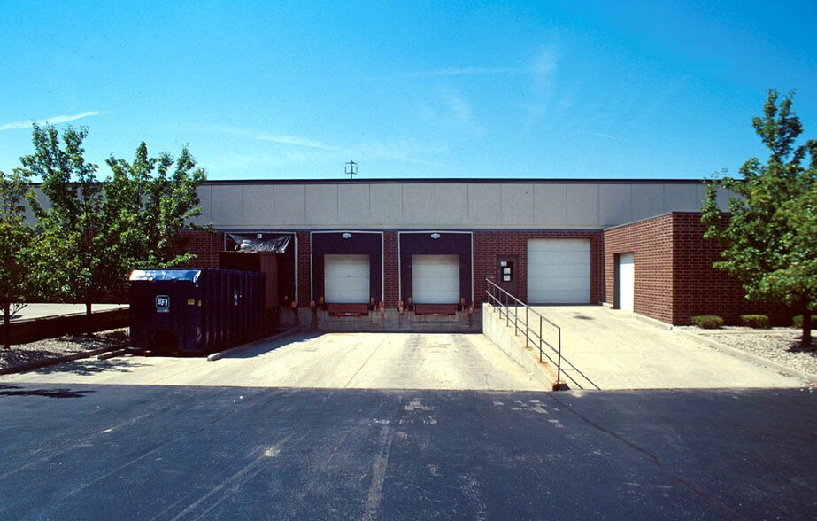 More Photos Of 5804-5808 Churchman Byp, Indianapolis Light Manufacturing For Lease
