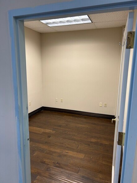 More Photos Of 1287 E Newport Center Dr, Deerfield Beach Office For Lease