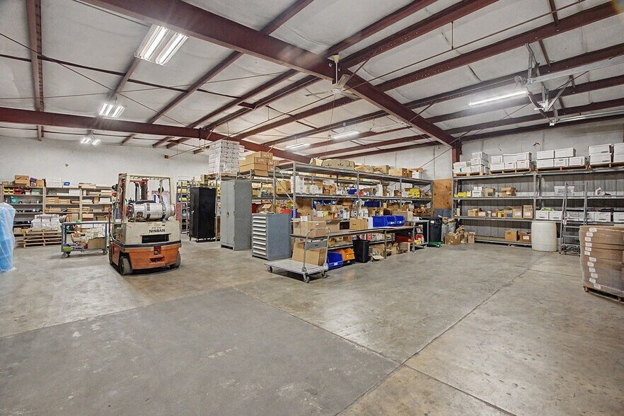 More Photos Of 254 Commerce Ct, Hopkinsville Industrial For Sale