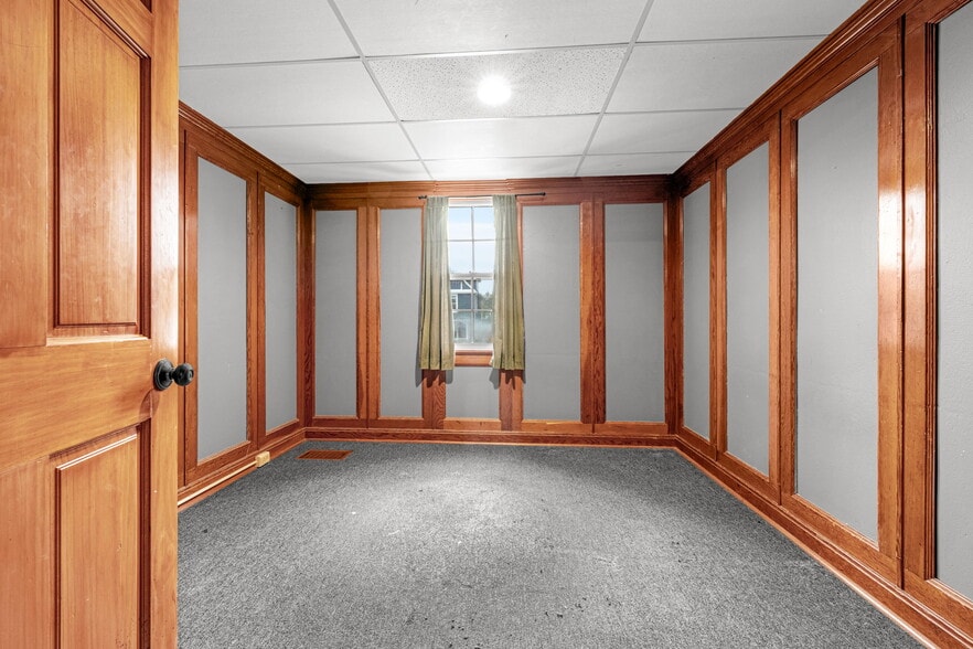 More Photos Of 500 W Bijou St, Colorado Springs Religious Facility For Sale