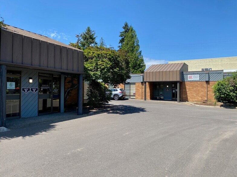 More Photos Of 527 SE Baseline St, Hillsboro Medical For Lease