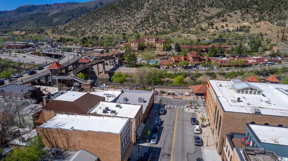 More Photos Of 713 Cooper Ave, Glenwood Springs General Retail For Sale