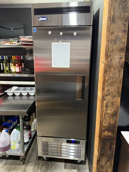More Photos Of 160 W Broadway St, Sparta Restaurant For Sale