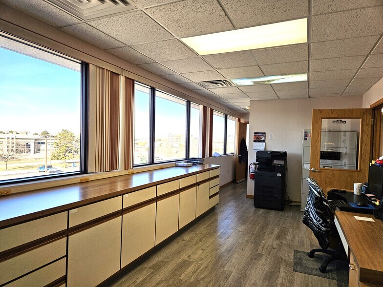 More Photos Of 4705 Towne Centre, Saginaw Medical For Sale