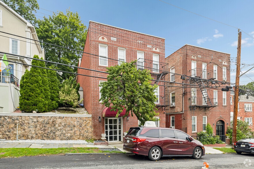 More Photos Of 257 E 238th St, Bronx Apartments For Sale