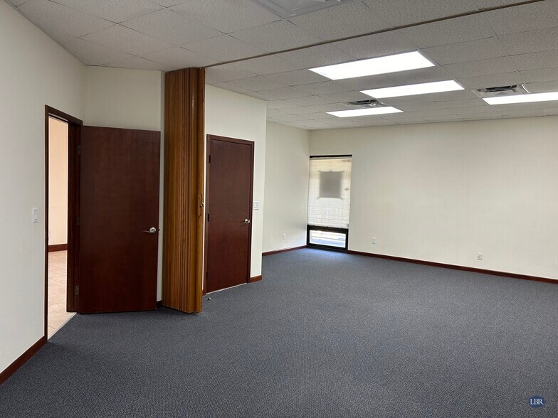 More Photos Of 325 5th Ave, Indialantic Office For Lease