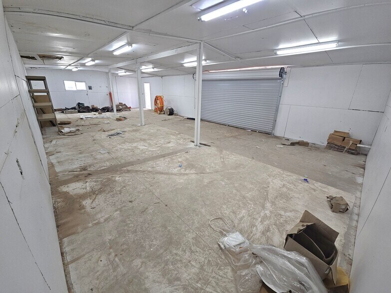 More Photos Of 10135 S Barrackman Rd, Mohave Valley Light Distribution For Lease