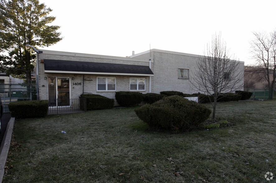 Primary Photo Of 1405 Bridgewater Rd, Bensalem Warehouse For Lease