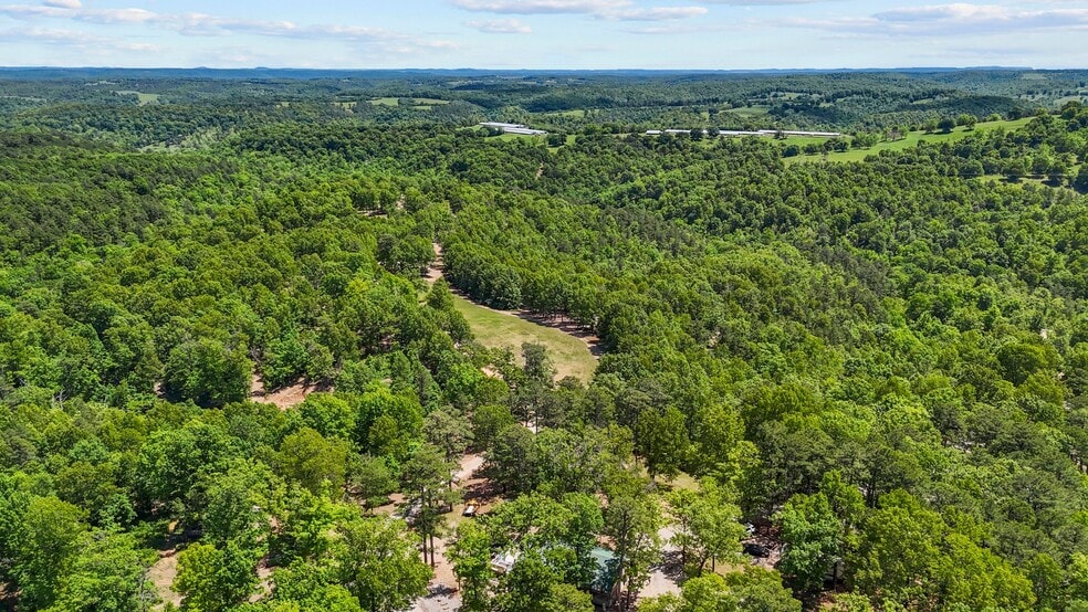 More Photos Of 10 Mint Ridge Rd, Eureka Springs Trailer Camper Park For Sale