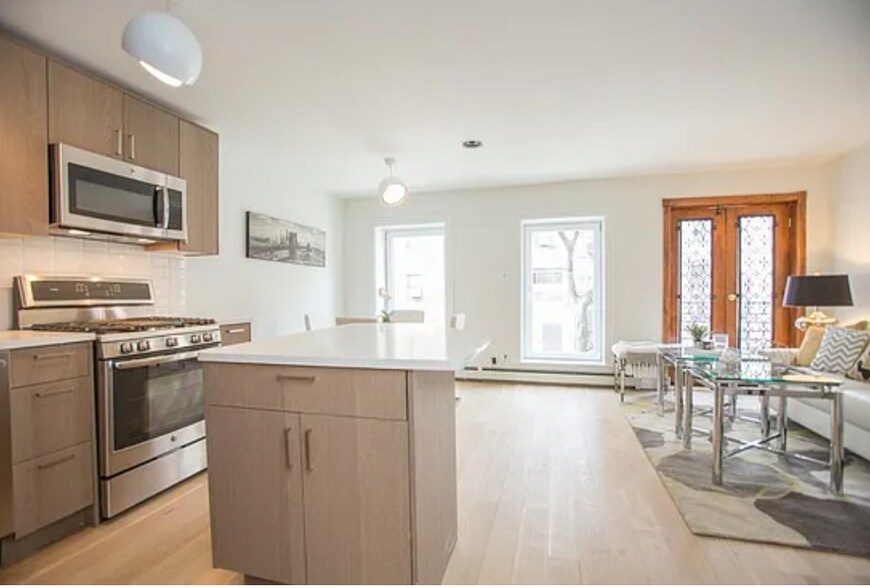 More Photos Of 213 Ashland Pl, Brooklyn Apartments For Sale