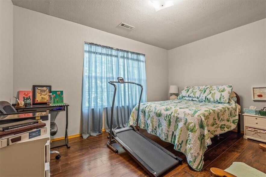 More Photos Of 15 Pivot Rock Rd, Eureka Springs Apartments For Sale