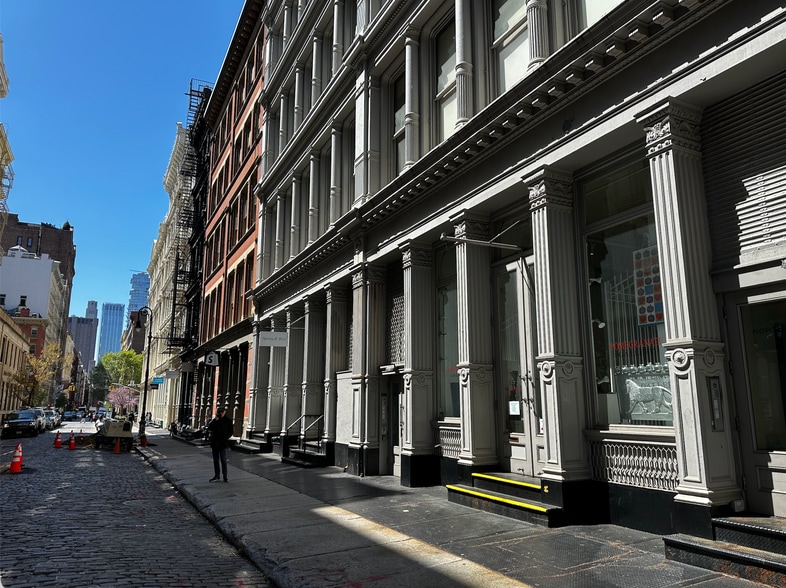 More Photos Of 137 Greene St, New York Apartments For Sale