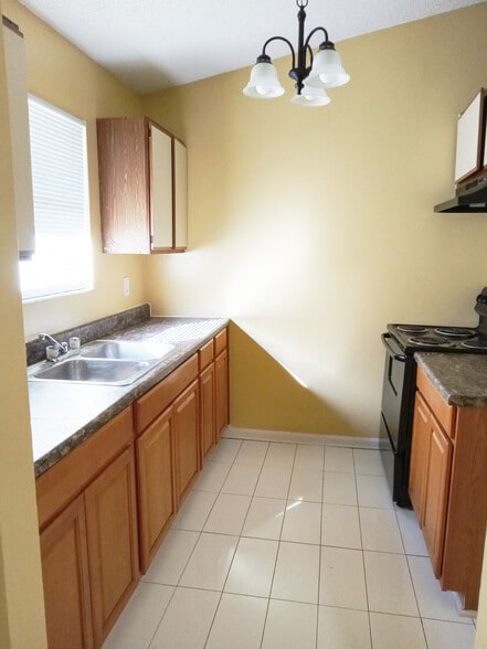 More Photos Of 7631 Indian Lakes Dr, Jacksonville Apartments For Sale