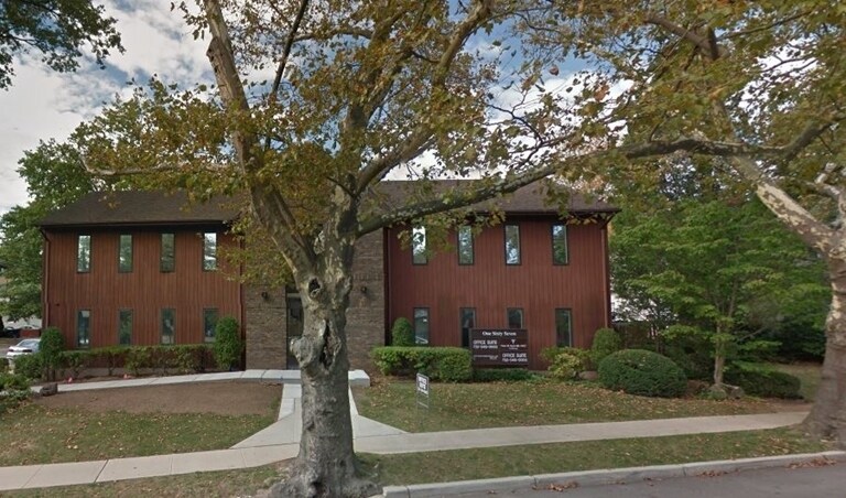 More Photos Of 167 Main St, Metuchen Medical For Lease