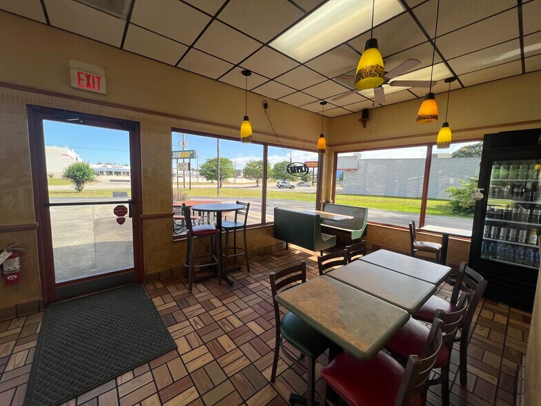 More Photos Of 5025 Santa Fe Dr, Fayetteville General Retail For Sale