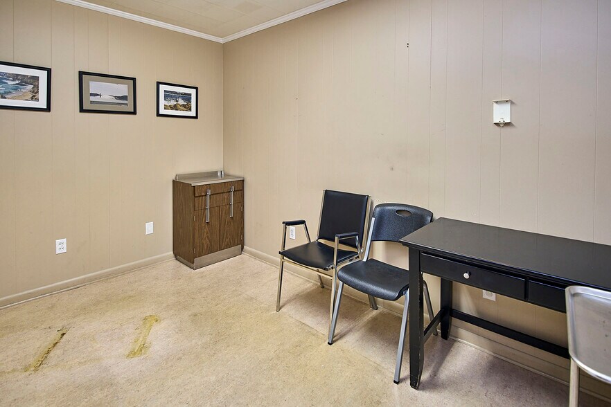 More Photos Of 3779 Lochgelly Rd, Lochgelly Medical For Sale