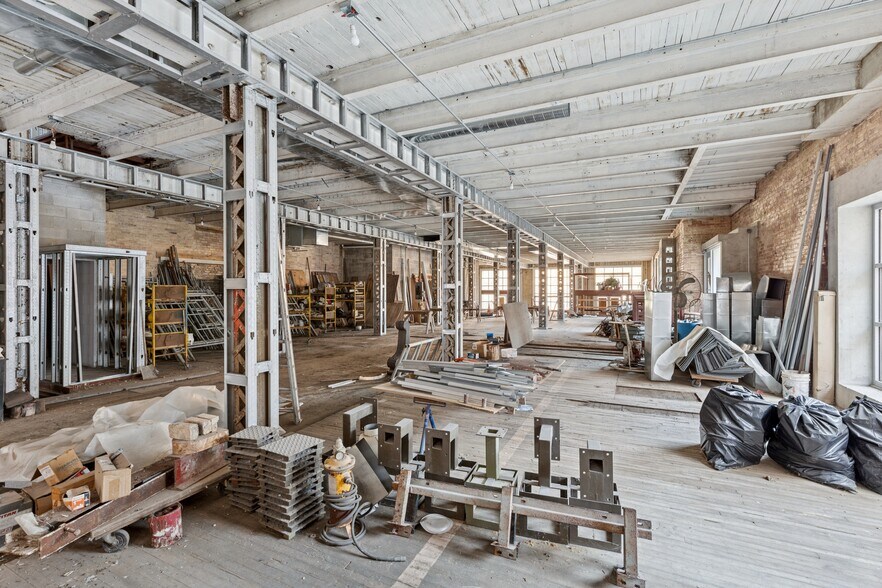 More Photos Of 165 N May St, Chicago Apartments For Sale