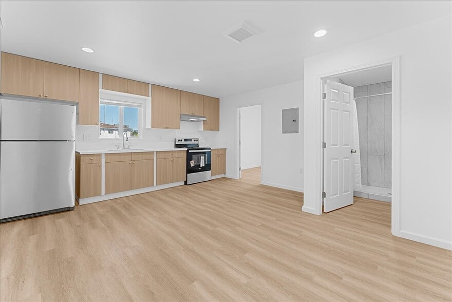 More Photos Of 13406 S Vermont Ave, Gardena Apartments For Sale