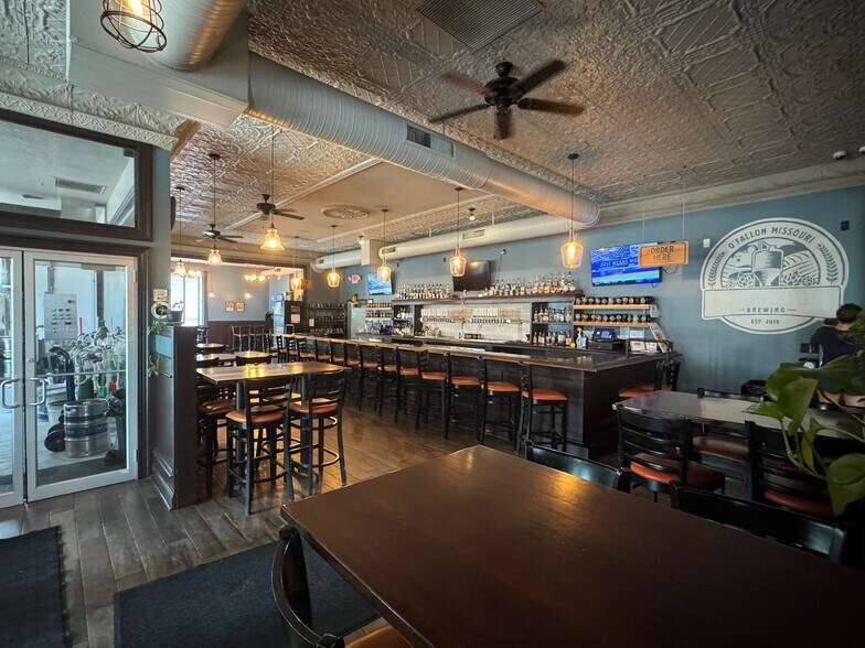 More Photos Of 7434 Village Center Dr, O'Fallon Restaurant For Sale