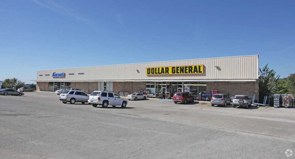 More Photos Of 1300 S FM 51, Decatur Fast Food For Sale