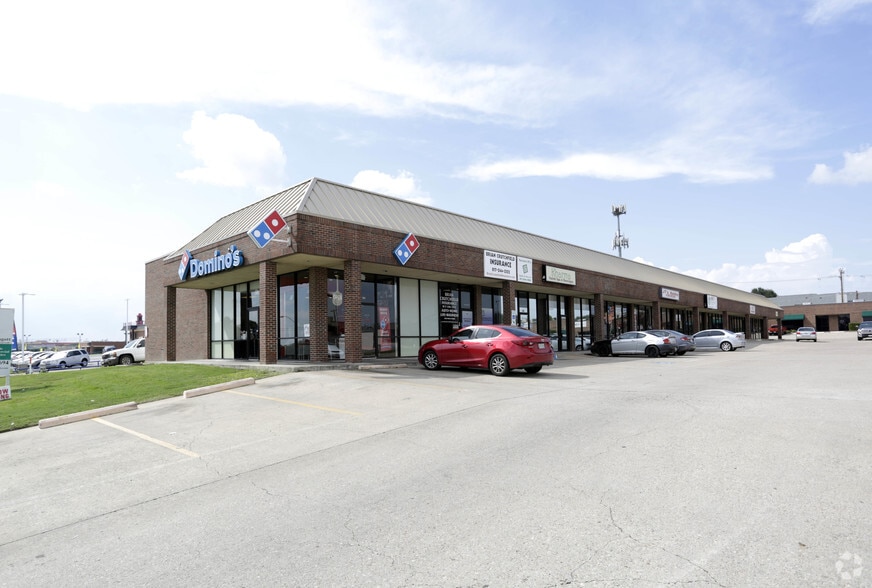 Primary Photo Of 8808 Camp Bowie Blvd W, Fort Worth Unknown For Lease