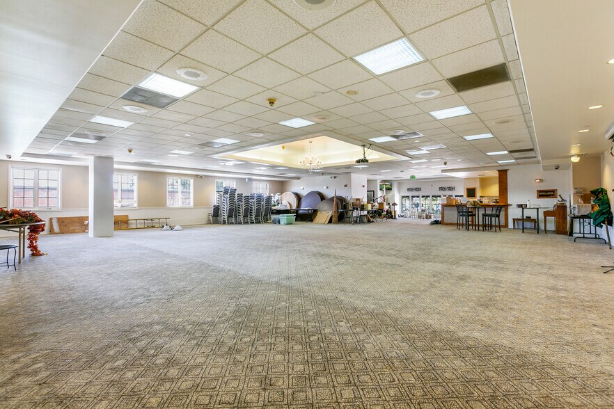 More Photos Of 534 S Myrtle Ave, Monrovia Restaurant For Lease